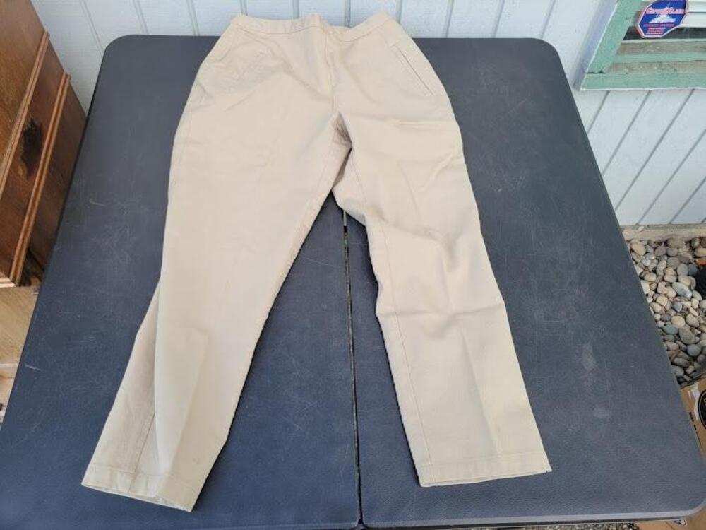 Eddie Bauer Pants Womens 10 Petite Stretch Straight Leg Casual Comfort